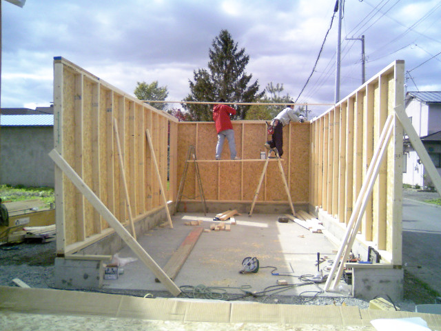 ヒューロンの施工風景